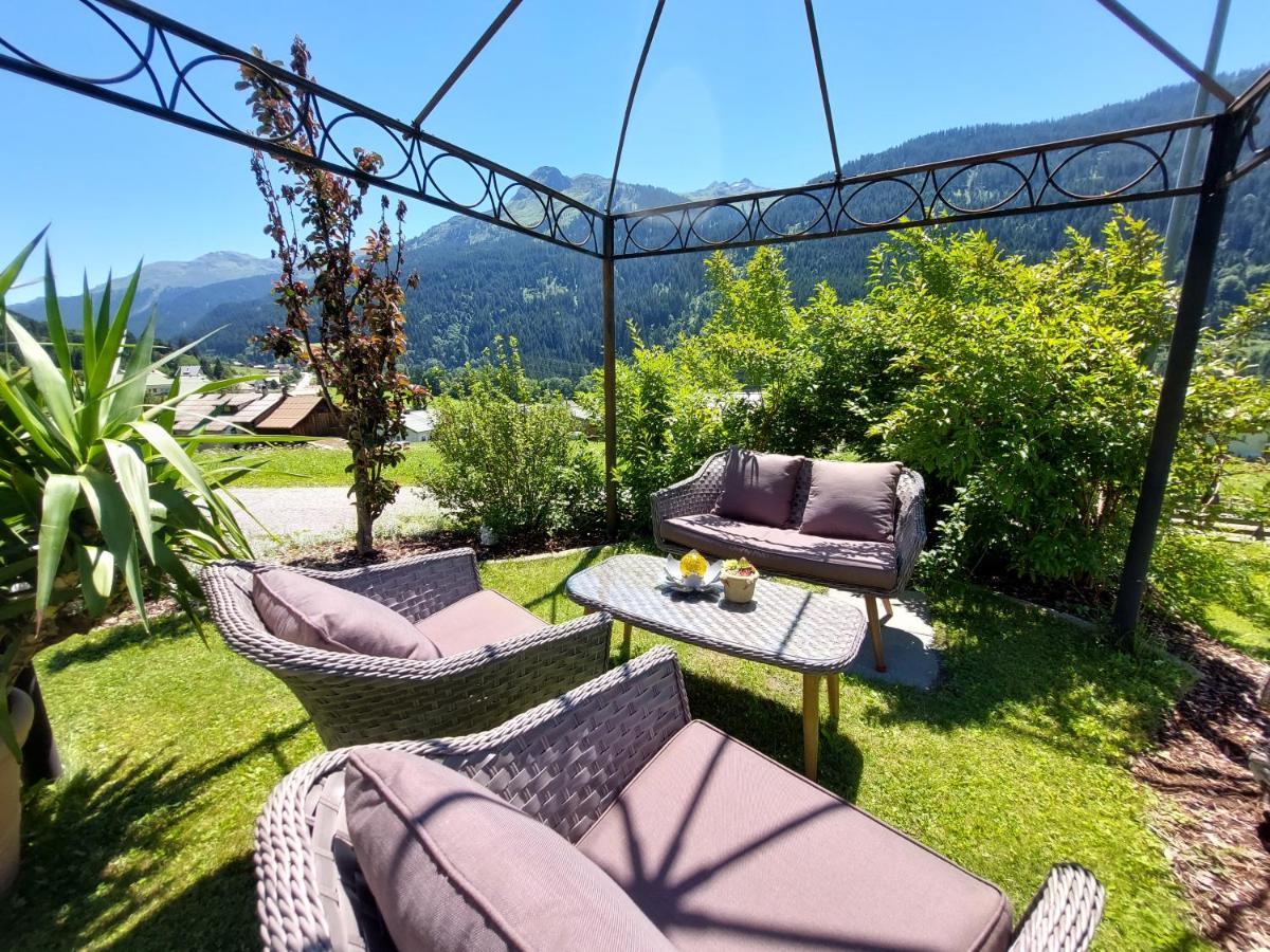 Haus Adrian Apartment Валд ам Арлберг Екстериор снимка