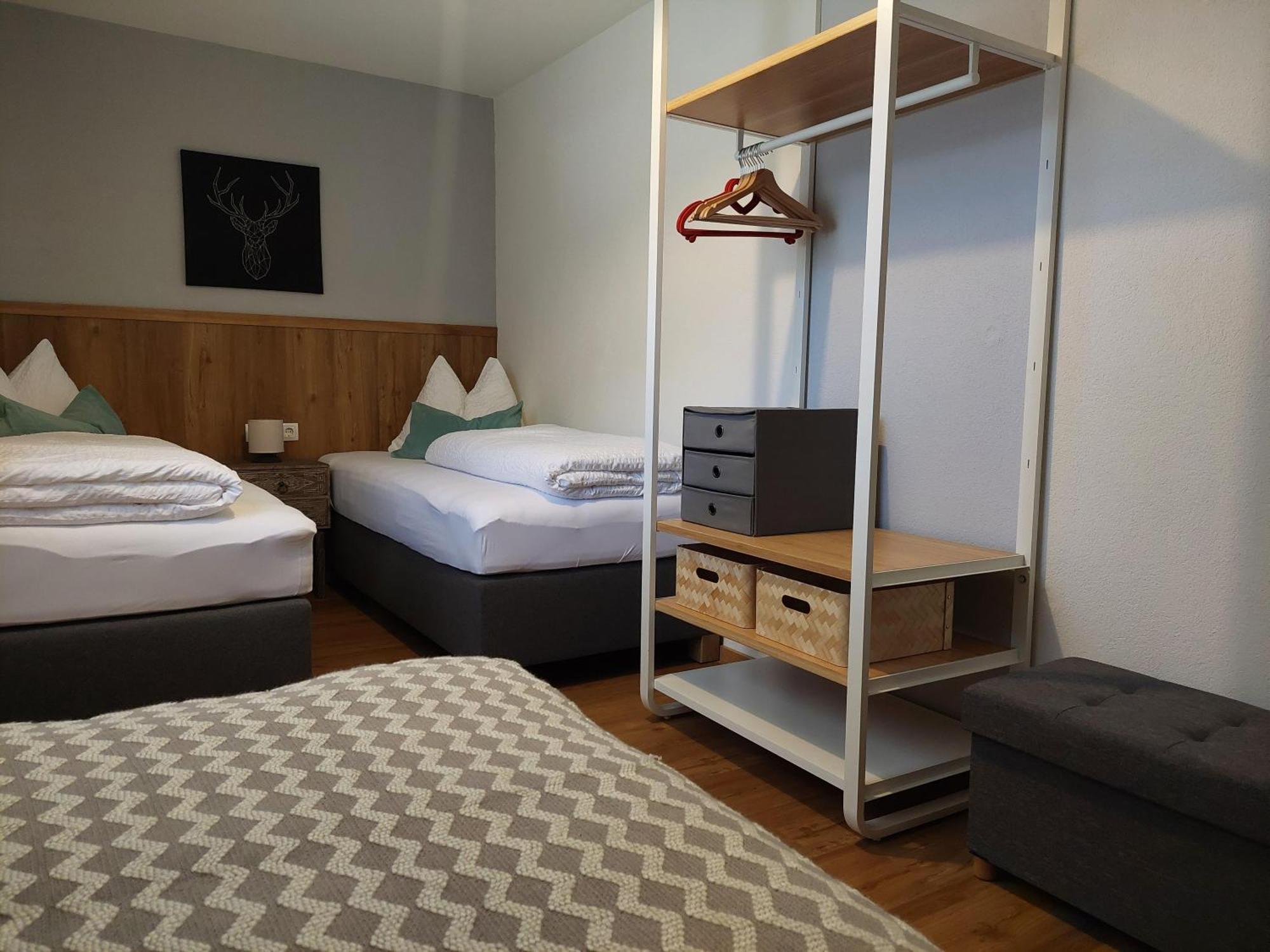 Haus Adrian Apartment Валд ам Арлберг Екстериор снимка